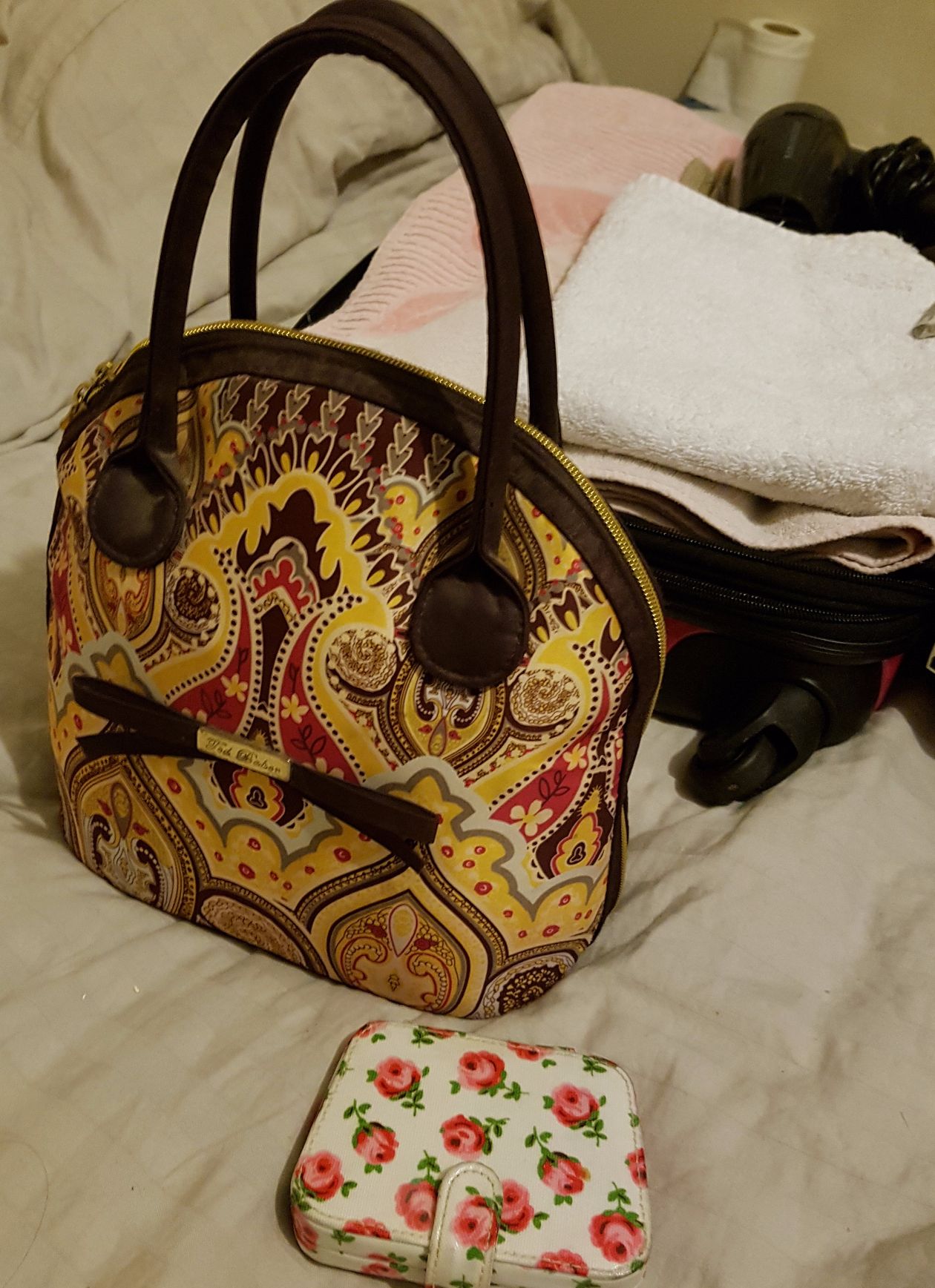 JamJarGill: FUTURE LITTLE GHERKINS: Packing My Hospital Bag(s)