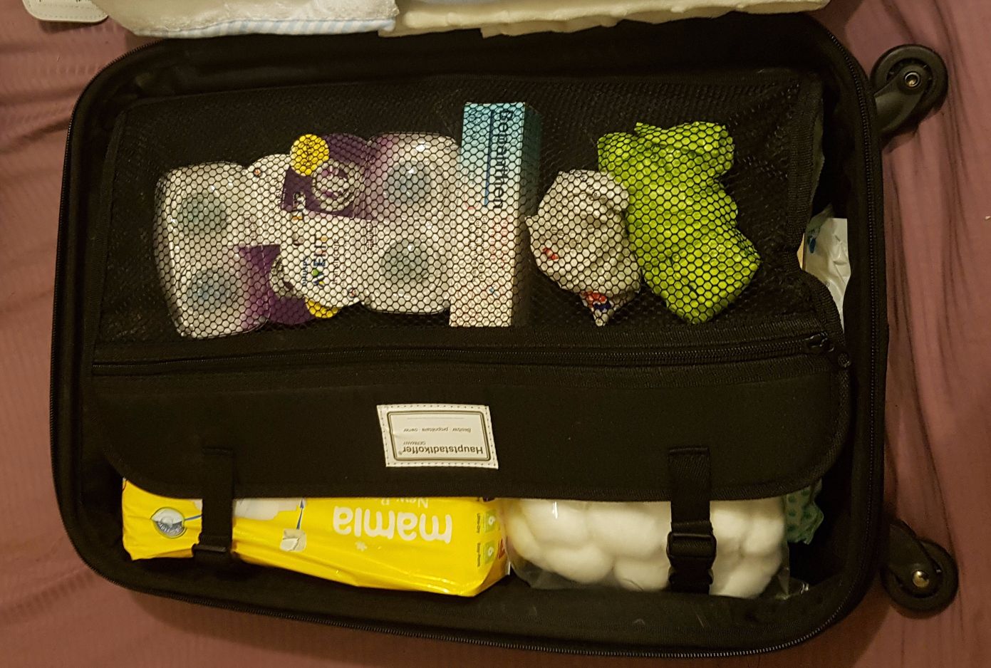 JamJarGill: FUTURE LITTLE GHERKINS: Packing My Hospital Bag(s)